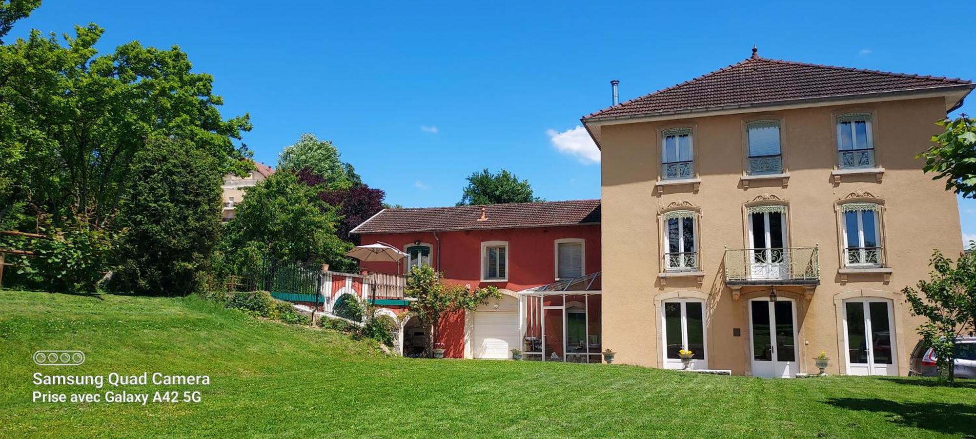 Maison Letrat La Tour-du-Pin Eksteriør billede