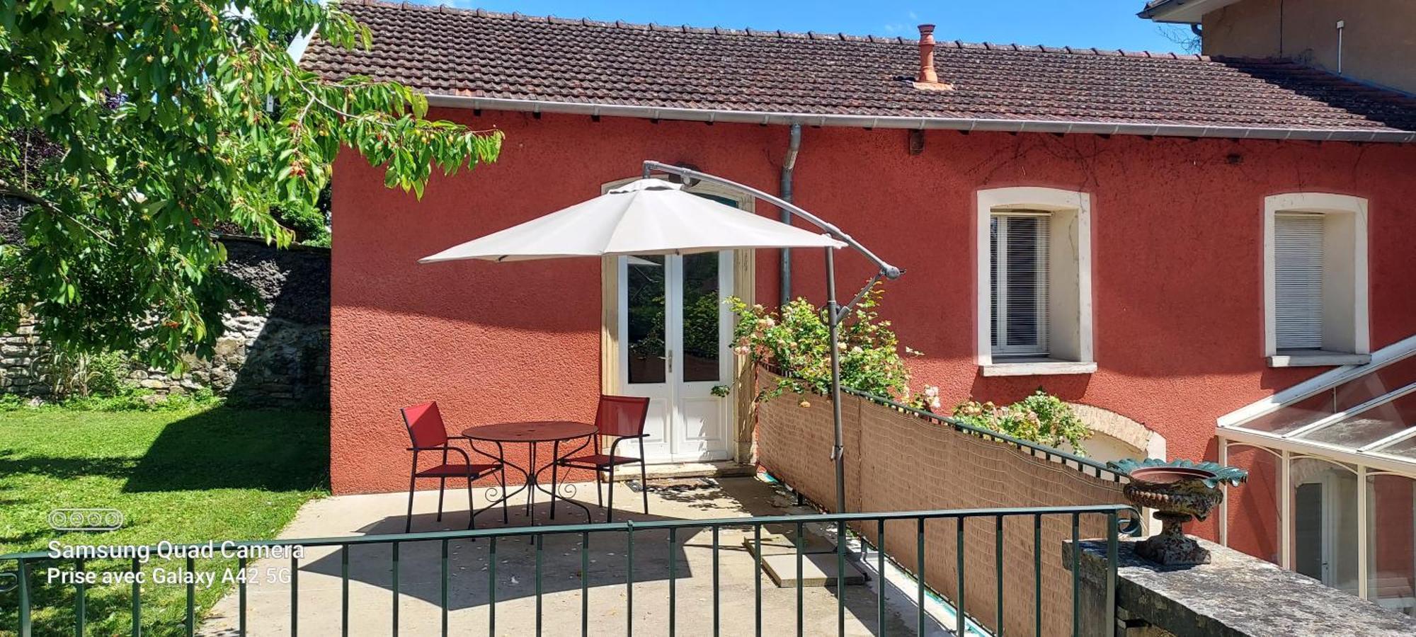 Maison Letrat La Tour-du-Pin Eksteriør billede